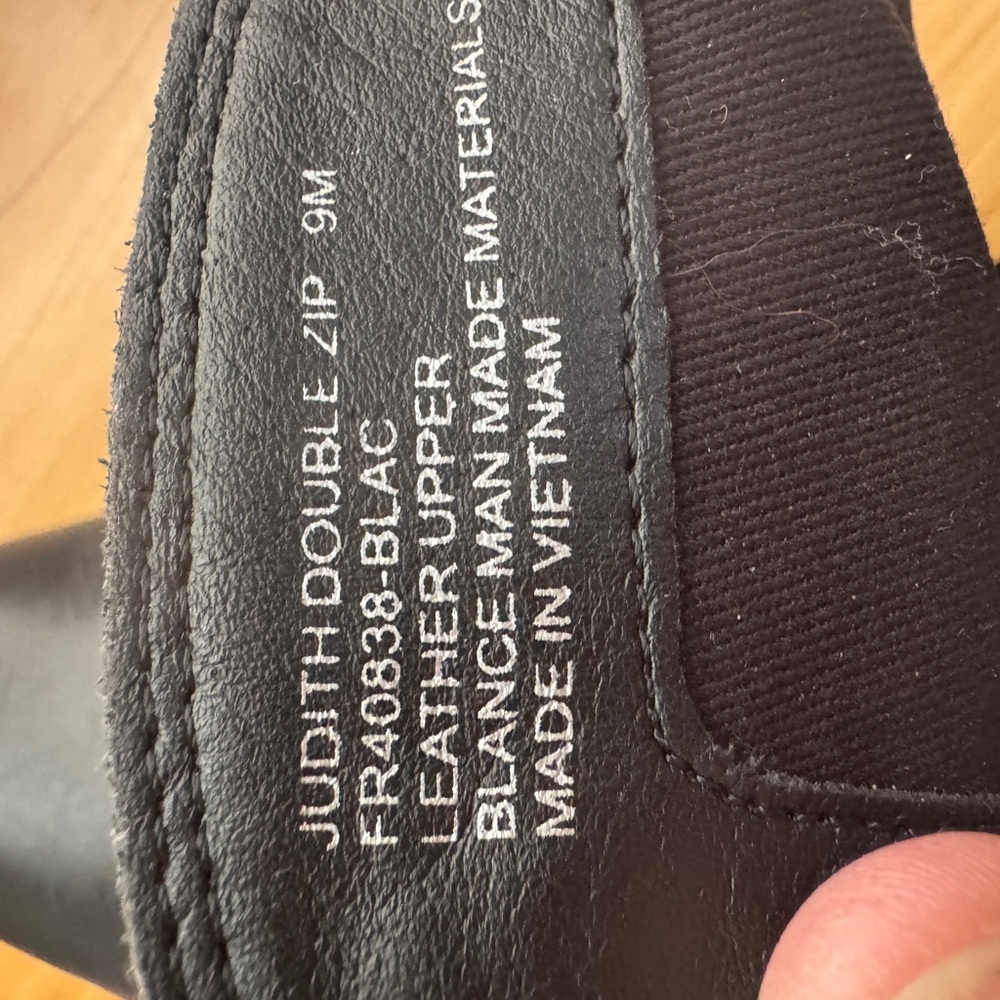 FRYE JUDITH Womens Sz 9 Double Zip Black Ankle Boots Like New MAKE FAIR OFFER - Picture 4 of 11
